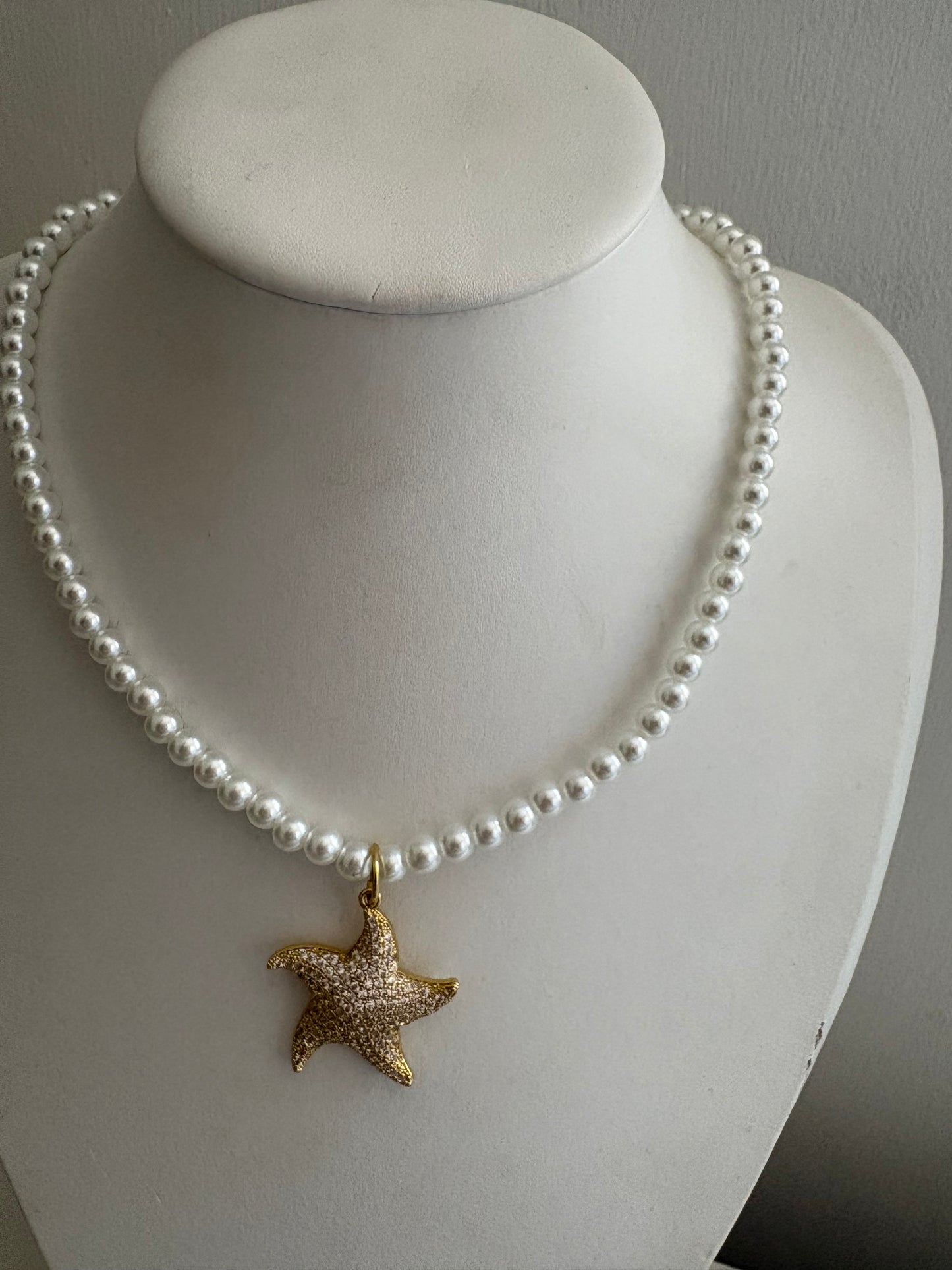 Diamante Star Fish & Pearl Necklace