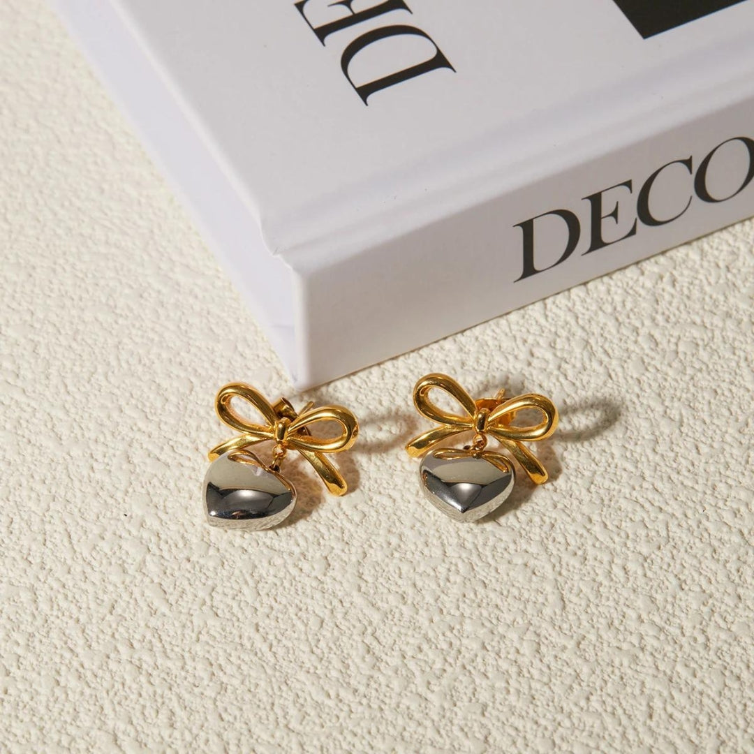 Bow Heart Stud | Earrings