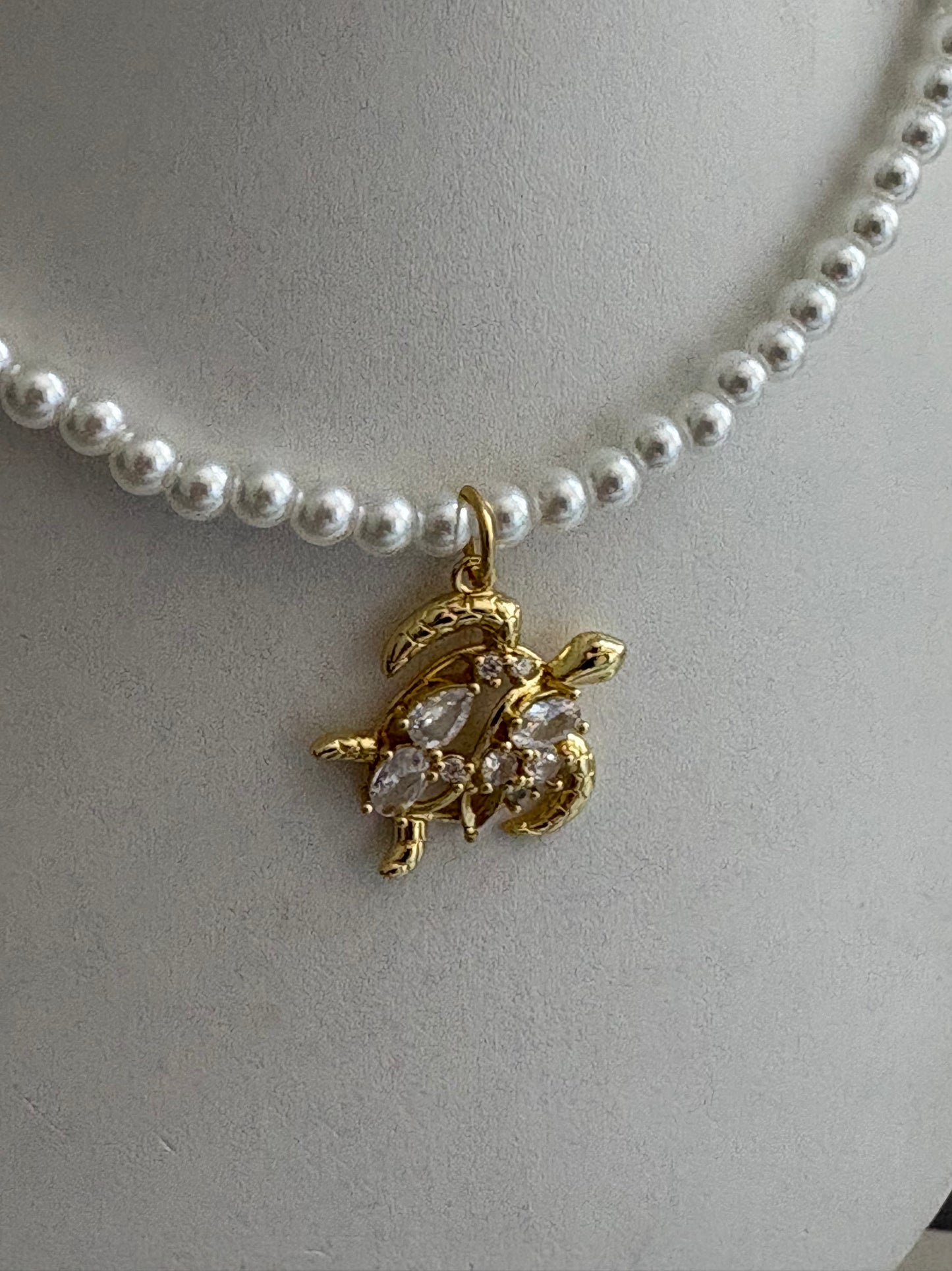 Diamante Turtle & Pearl Necklace