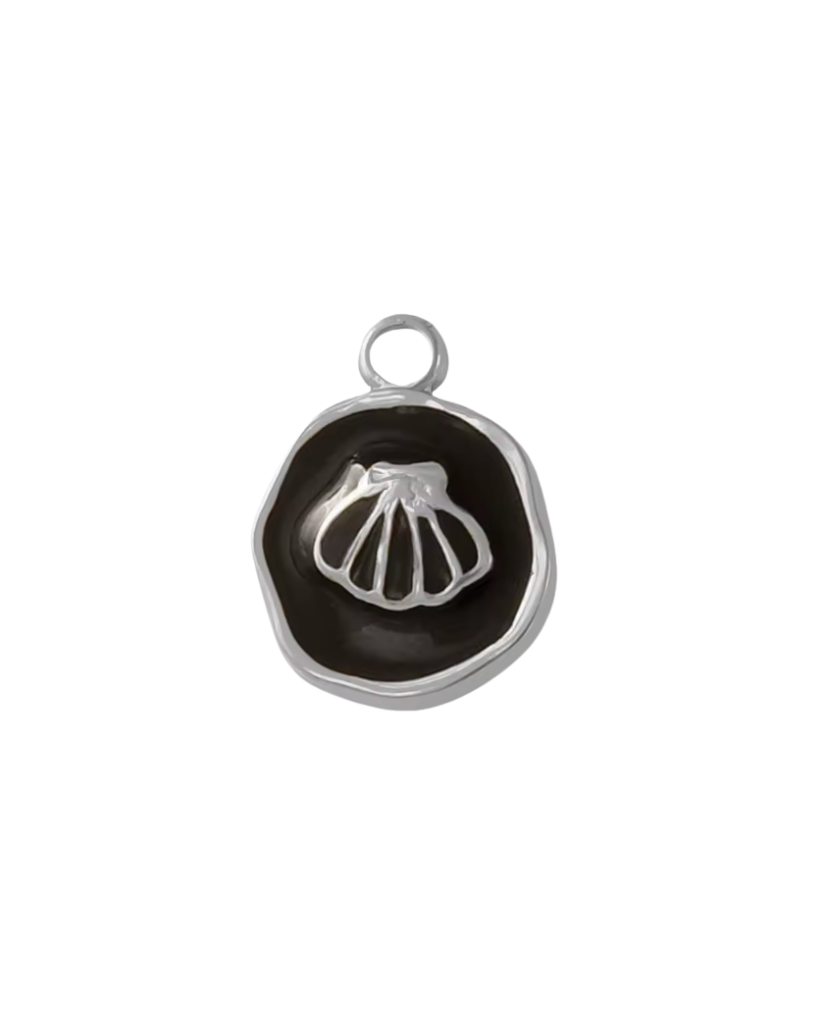 Clam Pendant Silver & Black