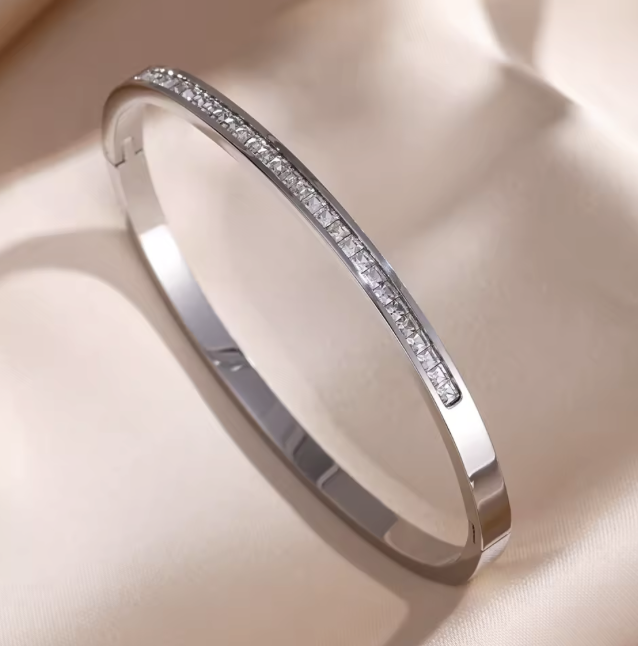 Classic Sparkly Bangle gold or silver