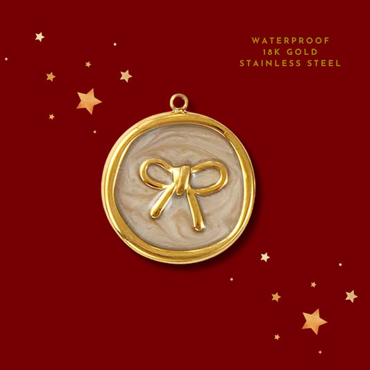 Stella Bow Pendant White | Charm