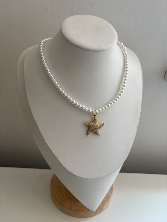 Diamante Star Fish & Pearl Necklace