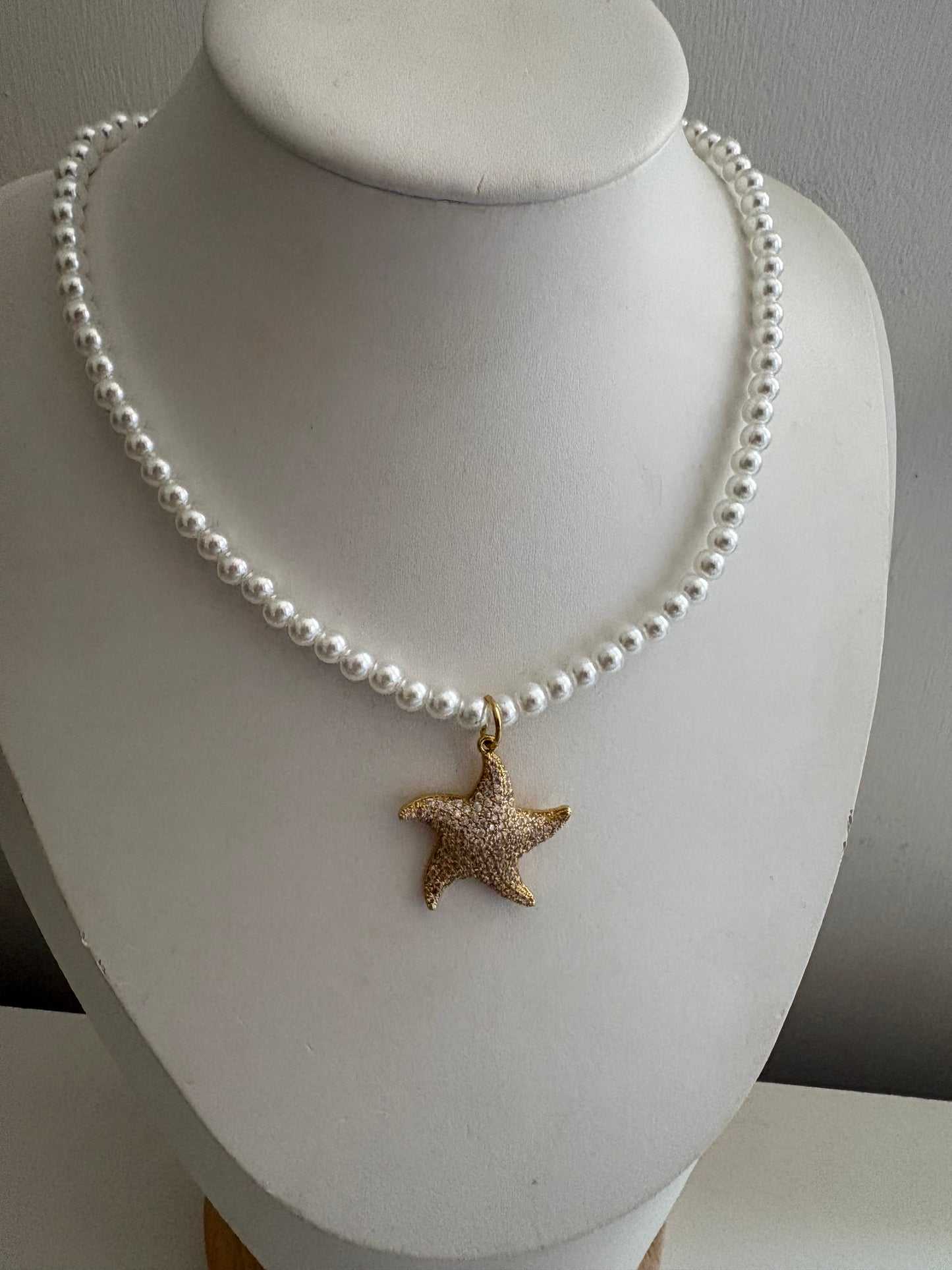Diamante Star Fish & Pearl Necklace