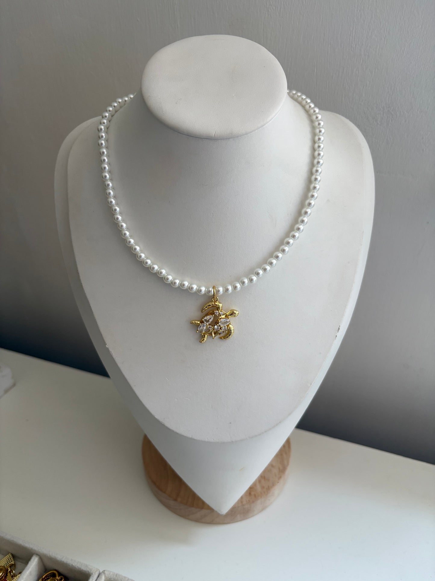 Diamante Turtle & Pearl Necklace