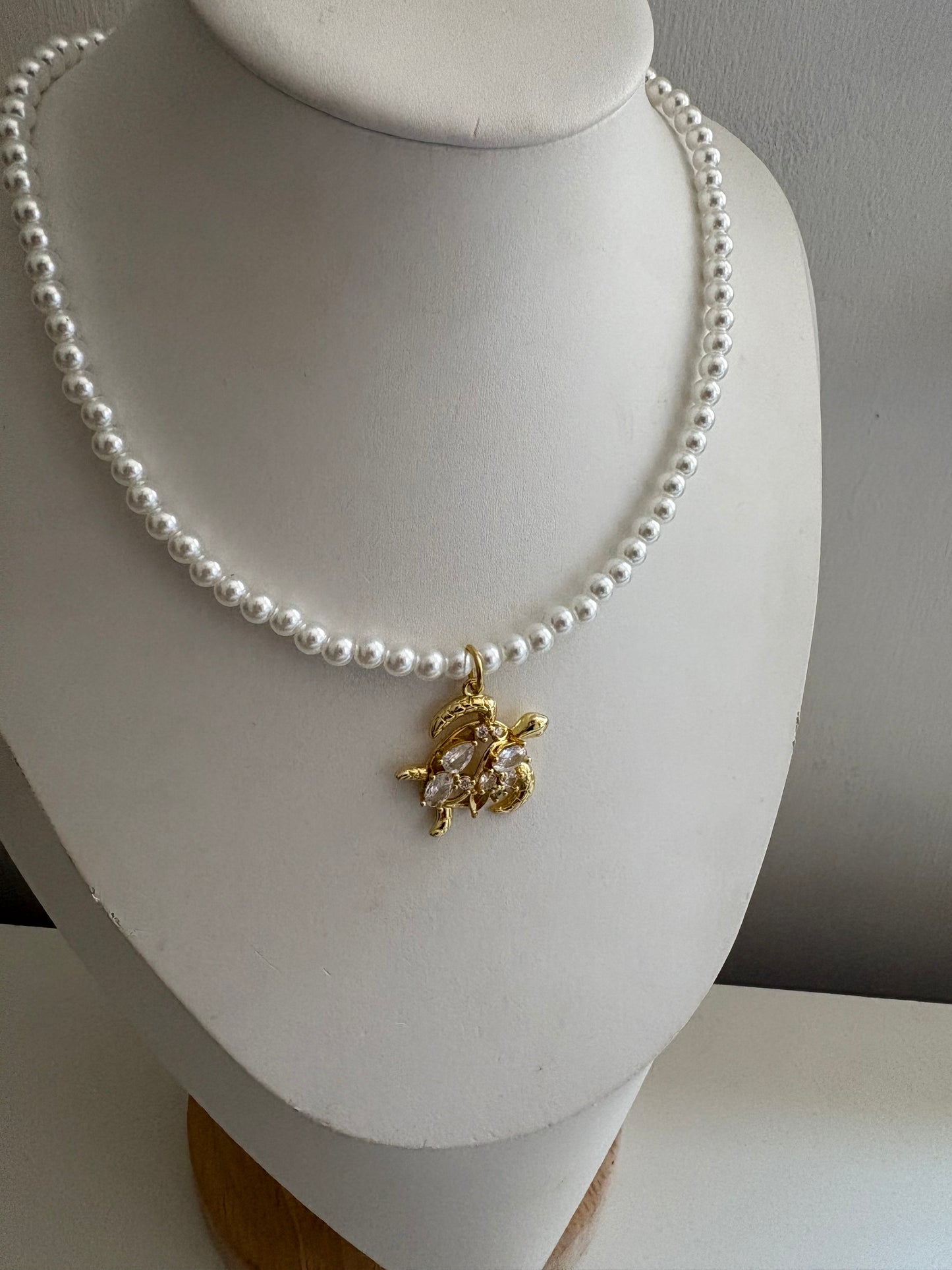 Diamante Turtle & Pearl Necklace