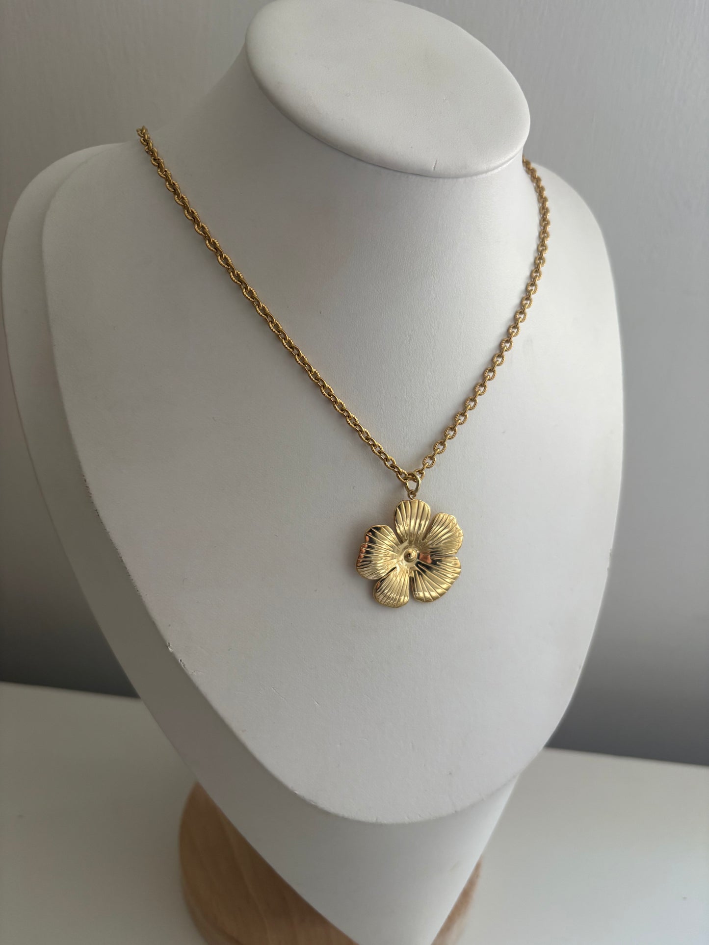 Floral Necklace - Gold Hibiscus Flower