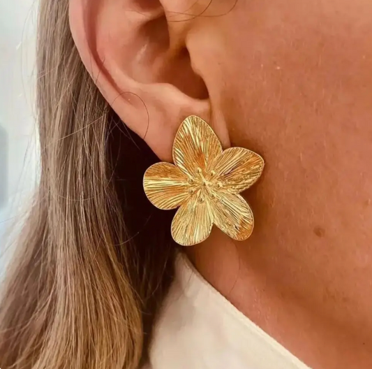 Floral Stud | Earrings