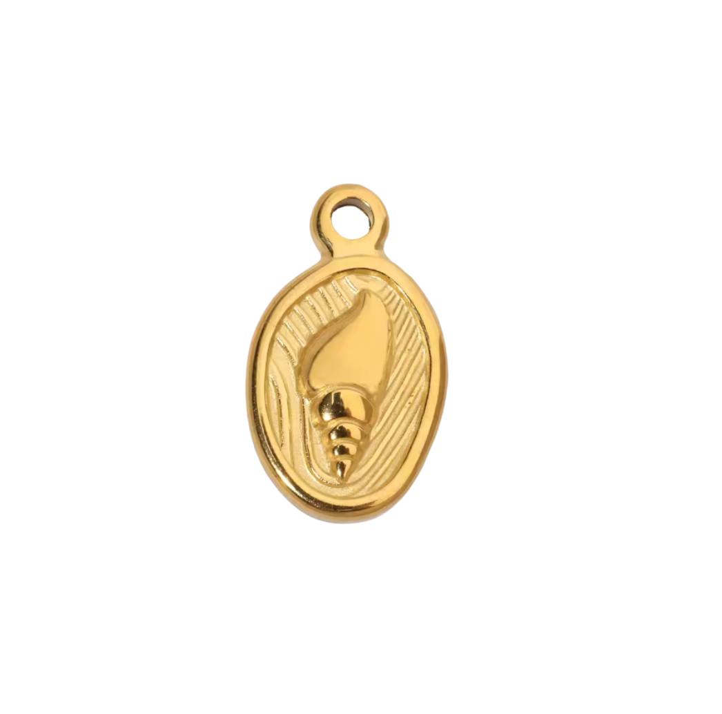 Shell Pendant Gold