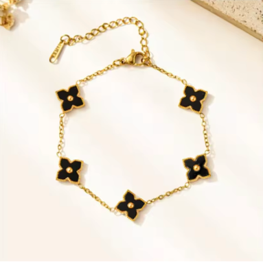 Midnight black Clover bracelet