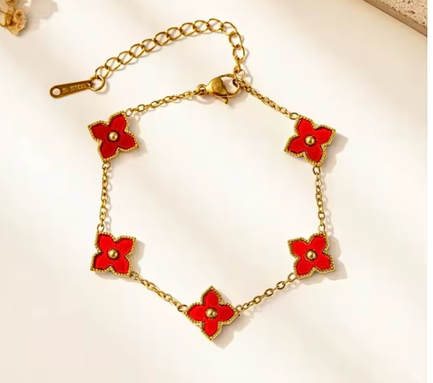 Red Clover gold bracelet